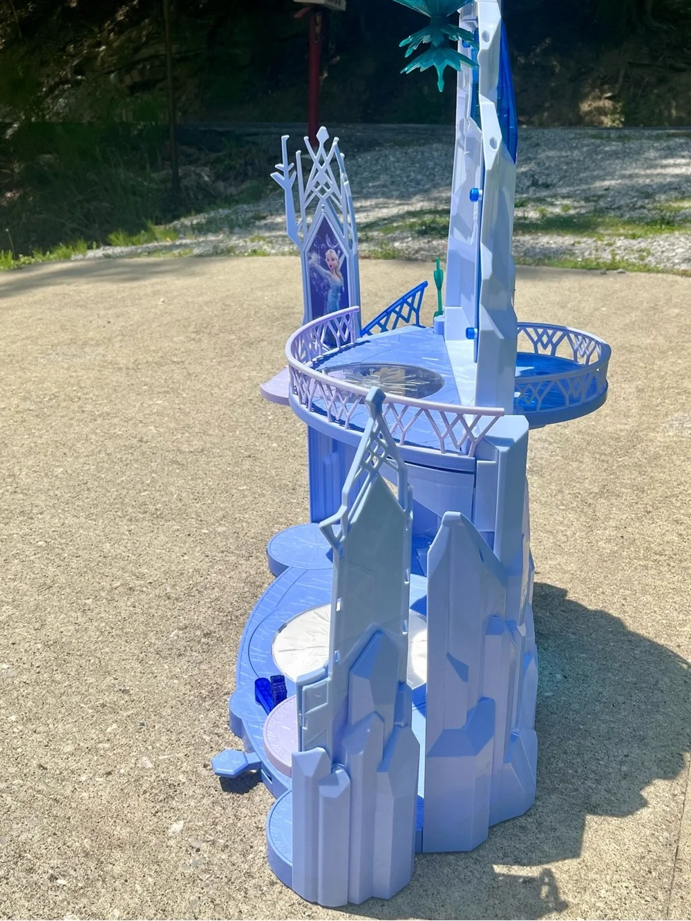 Rare Disney Frozen Elsa’s Magical Ice Palace 2014 Retired 3 Ft Tall Light Up